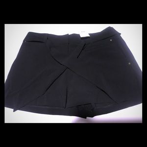 NWT Black Cache Shorts